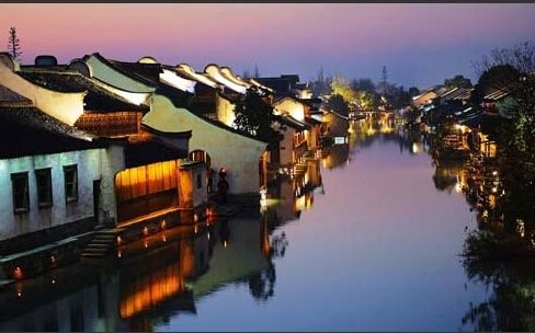 網(wǎng)站建設(shè)公司與廣告設(shè)計公司的PK(圖1)
